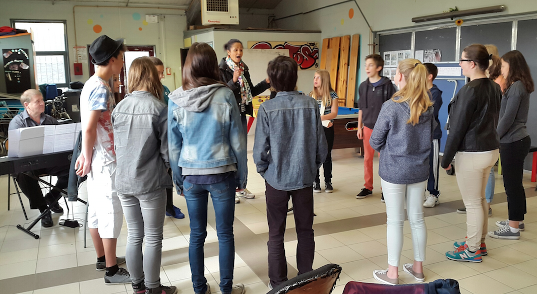 Une choriste de l'Opéra de Lille à l'Espace Jeunes