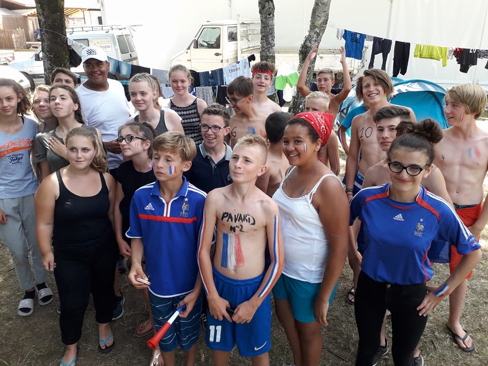 Les ados prêts à supporter les Bleus pour la finale 